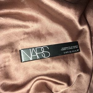 NARS Powermatte Lip Pigment in “Give it Up”